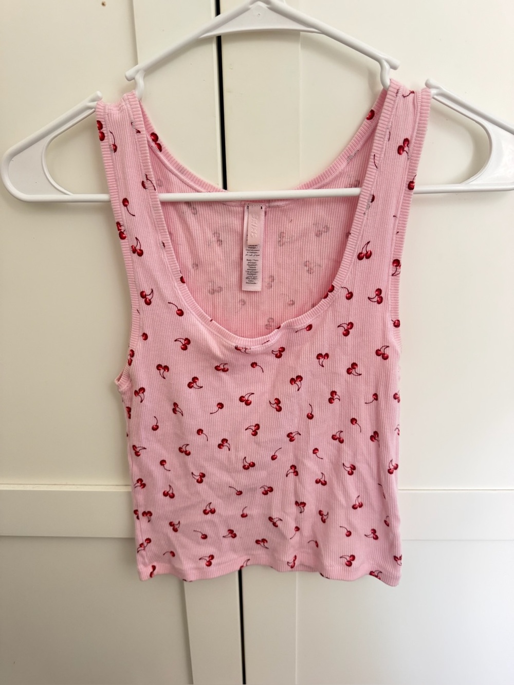 SKIMS Pink Ribbed Cherry-Print Scoop Tank